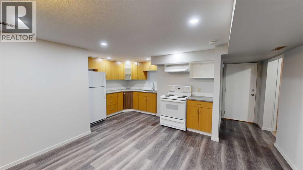 B, 845 Stafford Drive N, Lethbridge, Alberta  T1H 2B7 - Photo 4 - A2274746