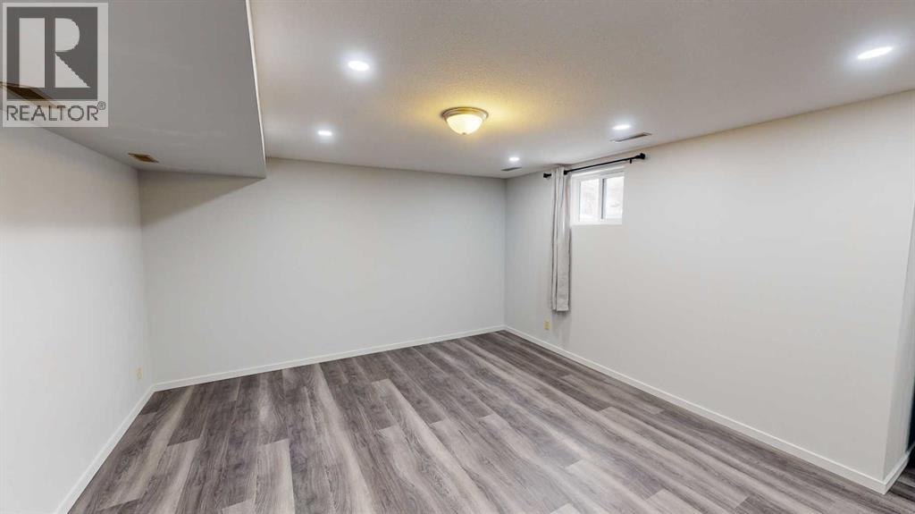 B, 845 Stafford Drive N, Lethbridge, Alberta  T1H 2B7 - Photo 5 - A2274746