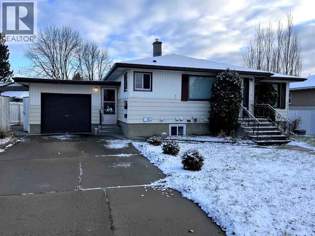 B, 845 Stafford Drive N, Lethbridge, Alberta