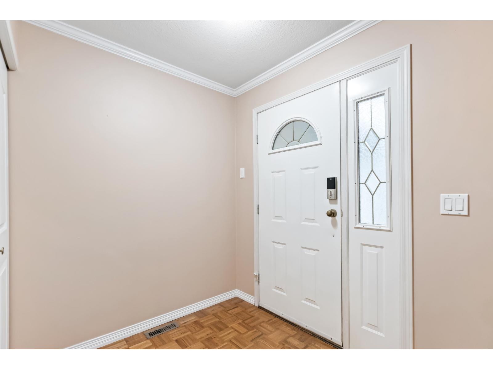 9263 156a Street, Surrey, British Columbia  V4N 3B1 - Photo 5 - R3073274