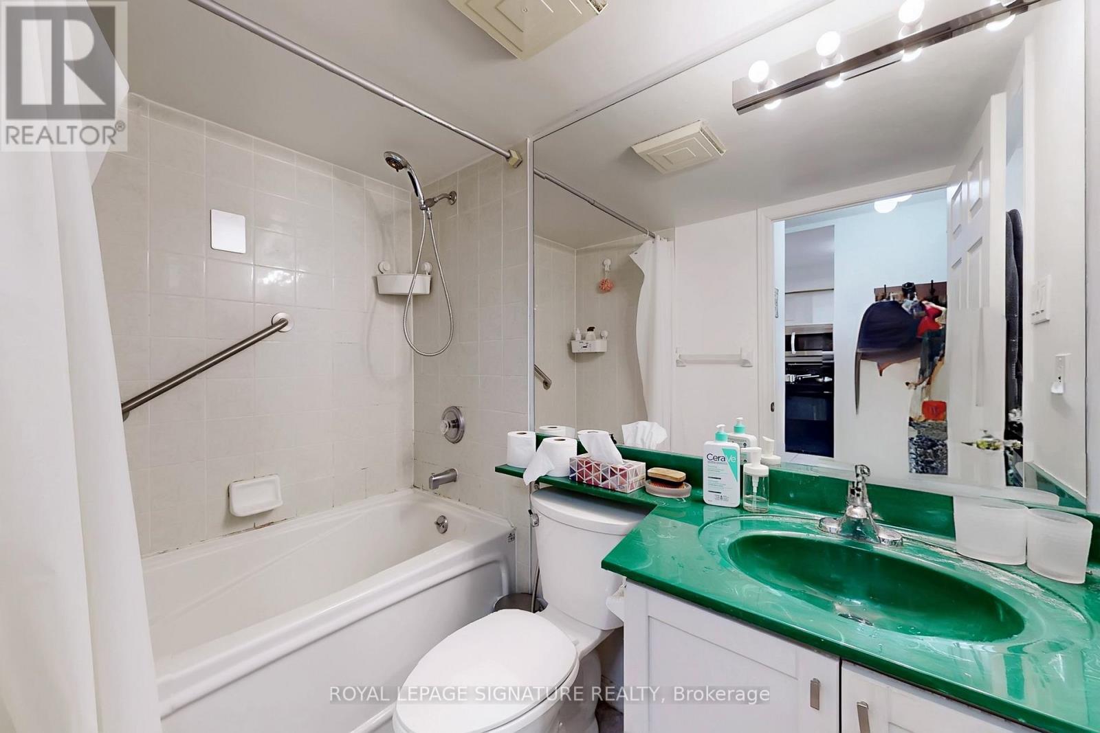 205 - 300 Balliol Street, Toronto, Ontario  M4W 3G6 - Photo 28 - C12616492