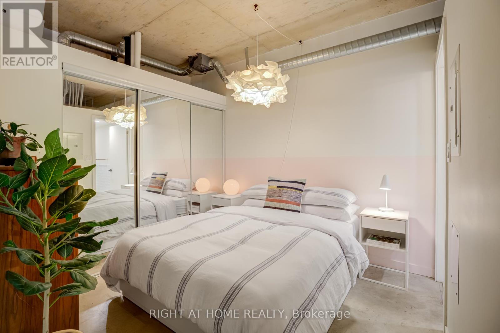 516 - 150 Sudbury Street, Toronto, Ontario  M6J 3S8 - Photo 15 - C12616574