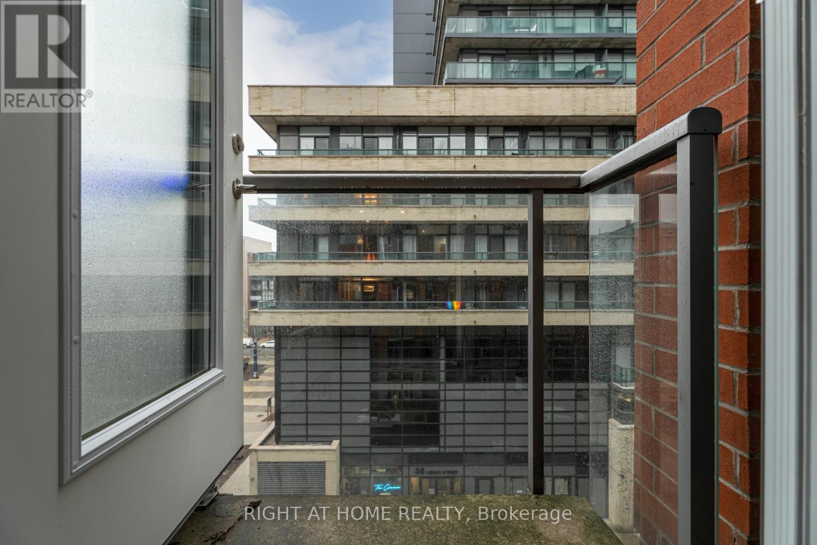 516 - 150 Sudbury Street, Toronto, Ontario  M6J 3S8 - Photo 25 - C12616574