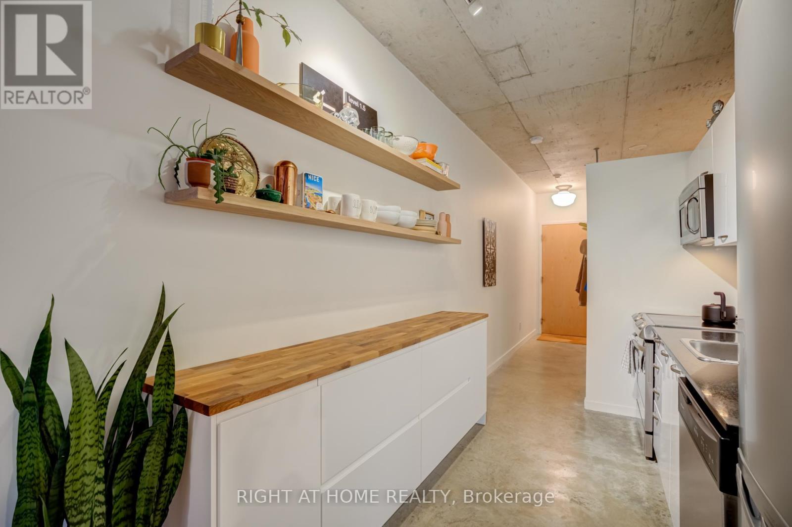 516 - 150 Sudbury Street, Toronto, Ontario  M6J 3S8 - Photo 8 - C12616574