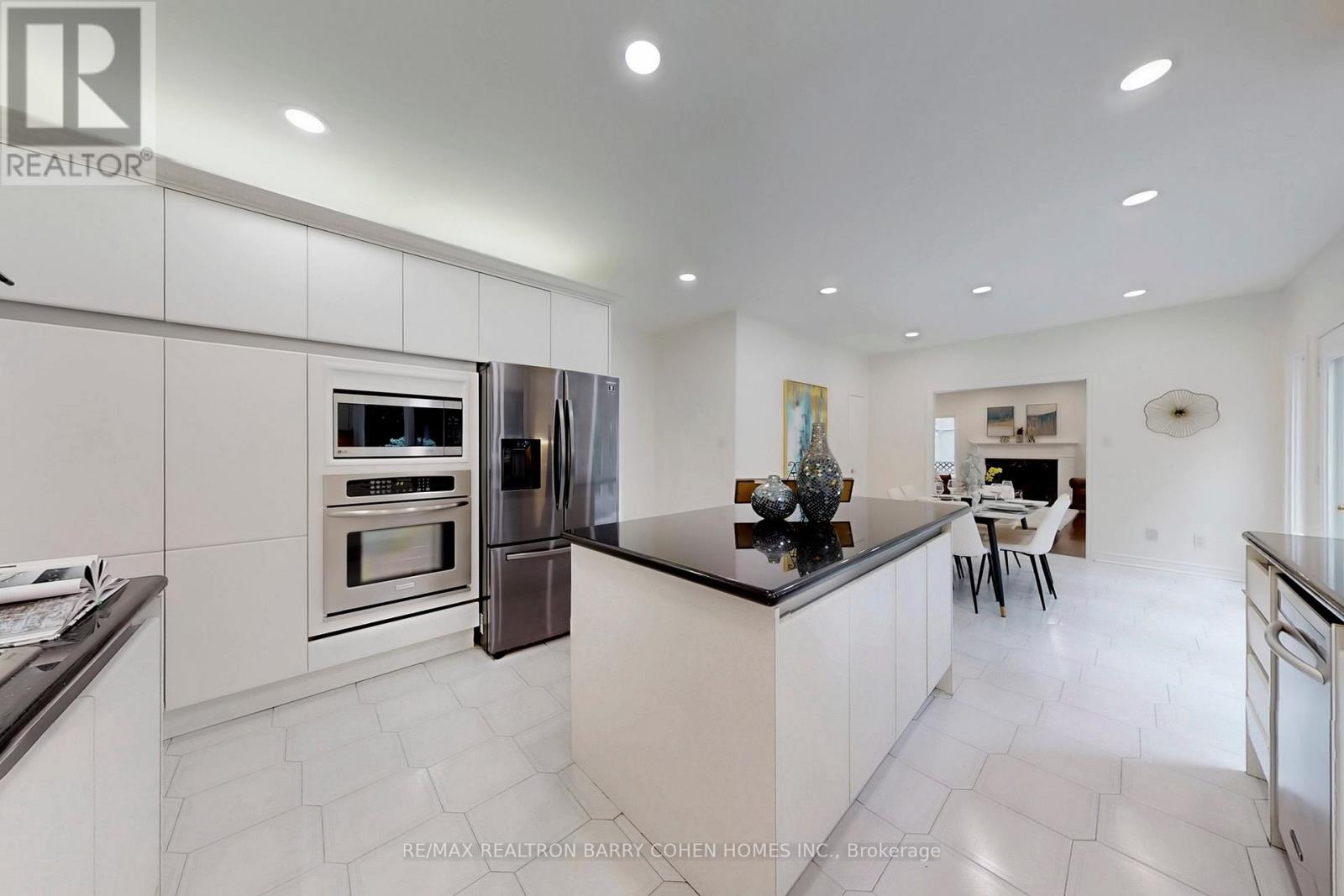 12 Larkfield Drive, Toronto, Ontario  M3B 2H1 - Photo 16 - C12616592