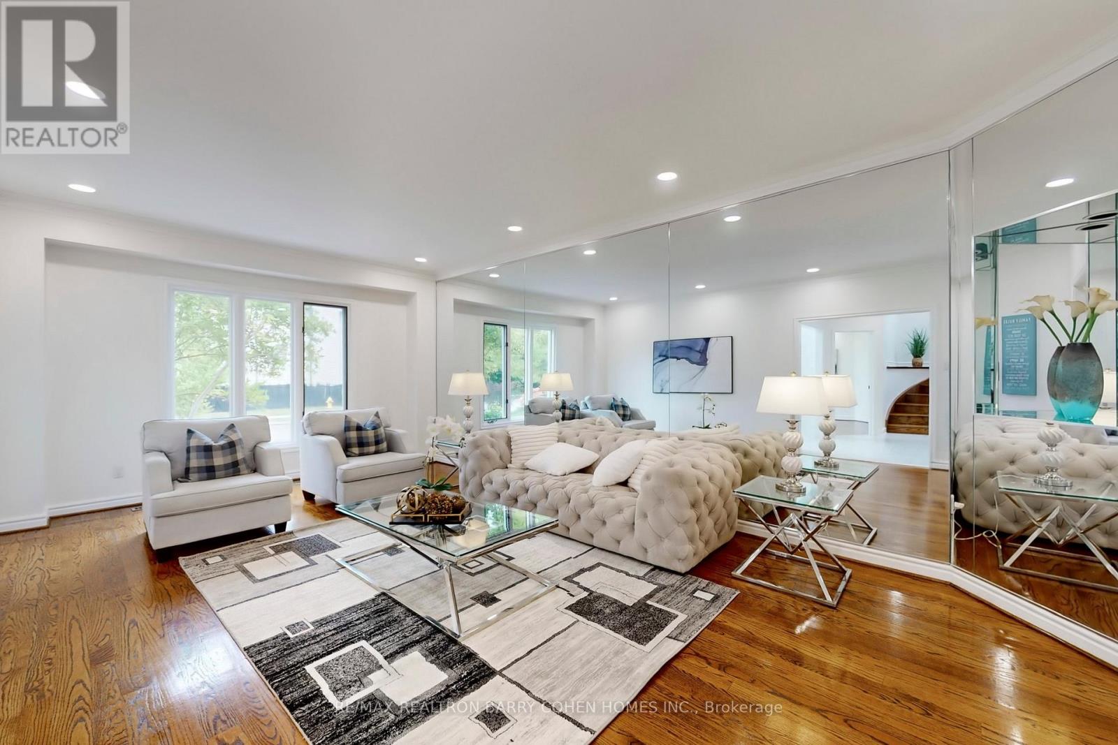 12 Larkfield Drive, Toronto, Ontario  M3B 2H1 - Photo 9 - C12616592