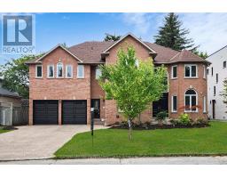 12 LARKFIELD DRIVE, Toronto, Ontario