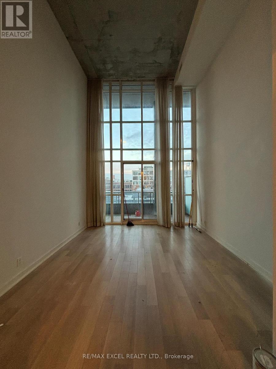 525 - 5 Hanna Avenue, Toronto, Ontario  M6K 1X6 - Photo 3 - C12616624