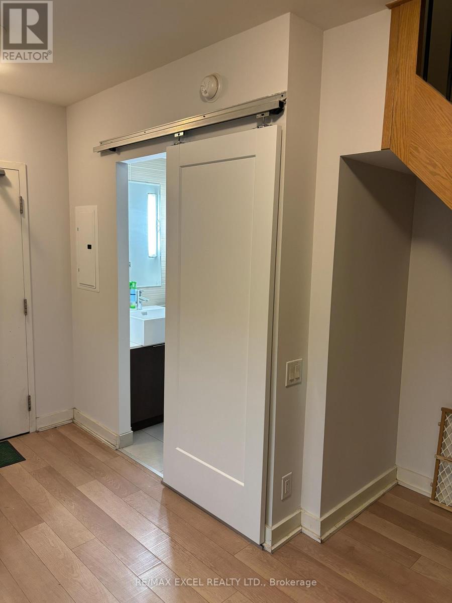 525 - 5 Hanna Avenue, Toronto, Ontario  M6K 1X6 - Photo 9 - C12616624