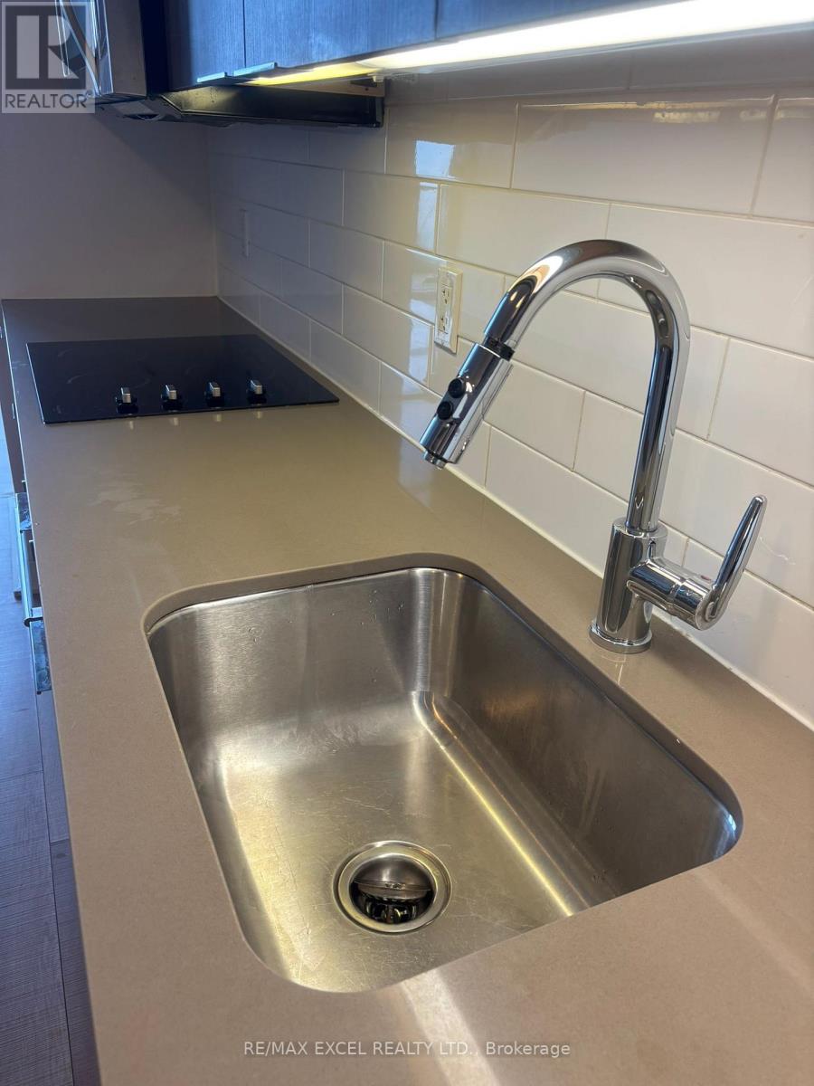 525 - 5 Hanna Avenue, Toronto, Ontario  M6K 1X6 - Photo 26 - C12616628