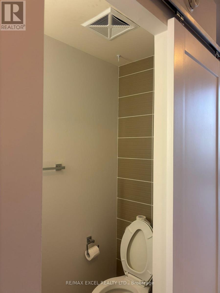 525 - 5 Hanna Avenue, Toronto, Ontario  M6K 1X6 - Photo 28 - C12616628