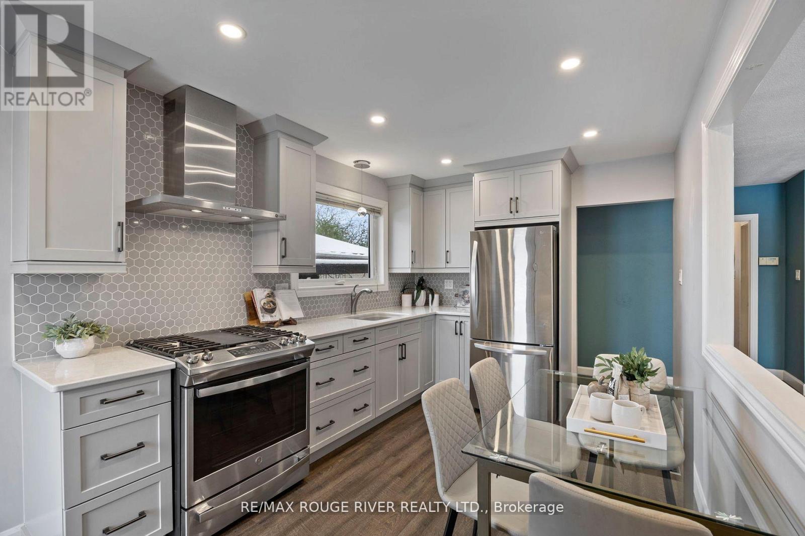 819 Sanok Drive, Pickering, Ontario  L1W 2R1 - Photo 10 - E12616580