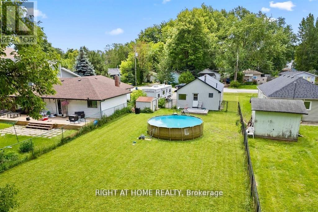 208 Bayview Avenue, Georgina, Ontario  L4P 2T2 - Photo 10 - N12616480