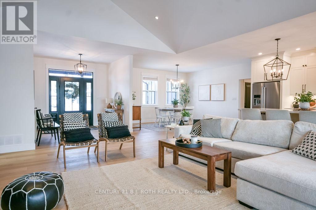 63 Highland Drive, Oro-Medonte, Ontario  L0L 2L0 - Photo 10 - S12616462