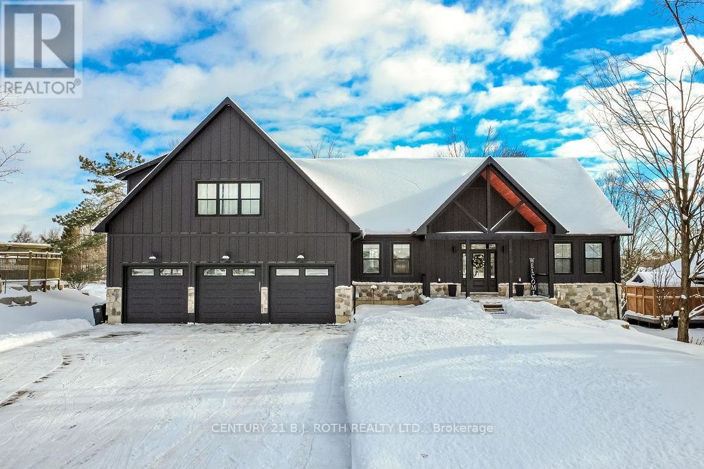 63 Highland Drive, Oro-Medonte, Ontario  L0L 2L0 - Photo 2 - S12616462