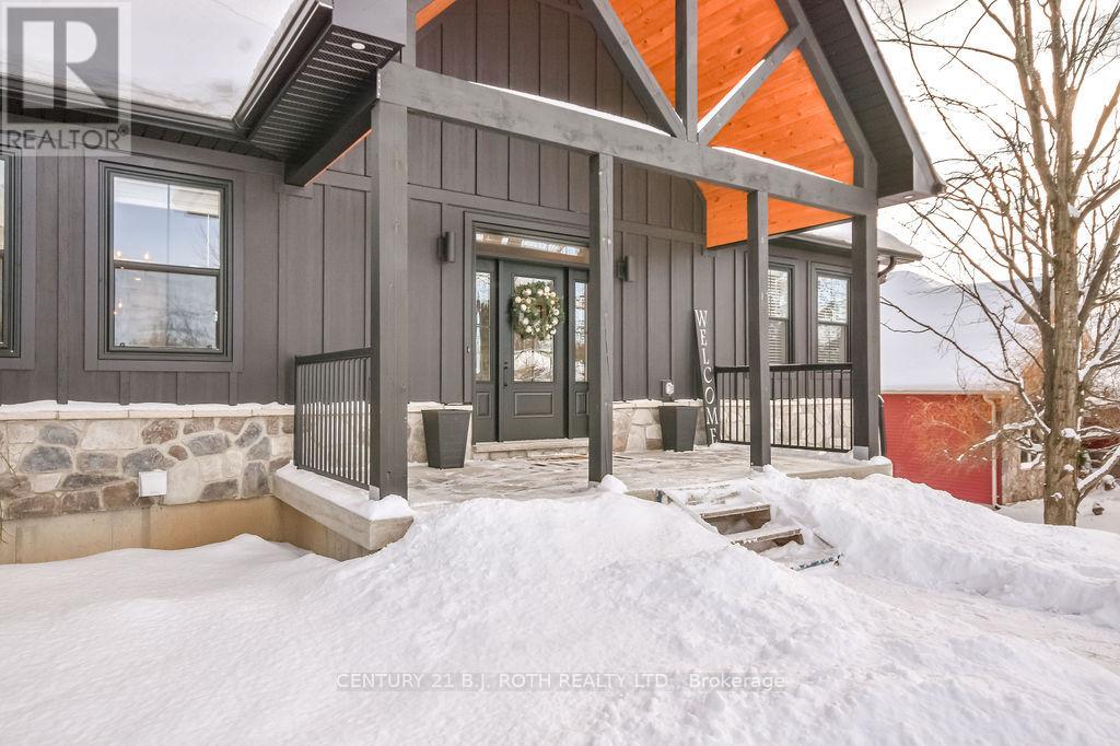 63 Highland Drive, Oro-Medonte, Ontario  L0L 2L0 - Photo 3 - S12616462