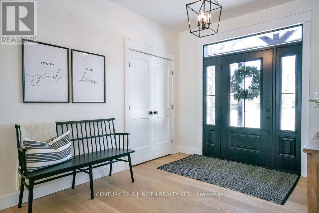 63 Highland Drive, Oro-Medonte, Ontario  L0L 2L0 - Photo 4 - S12616462