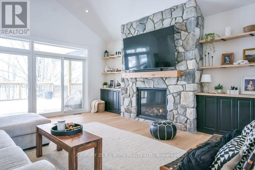 63 Highland Drive, Oro-Medonte, Ontario  L0L 2L0 - Photo 7 - S12616462