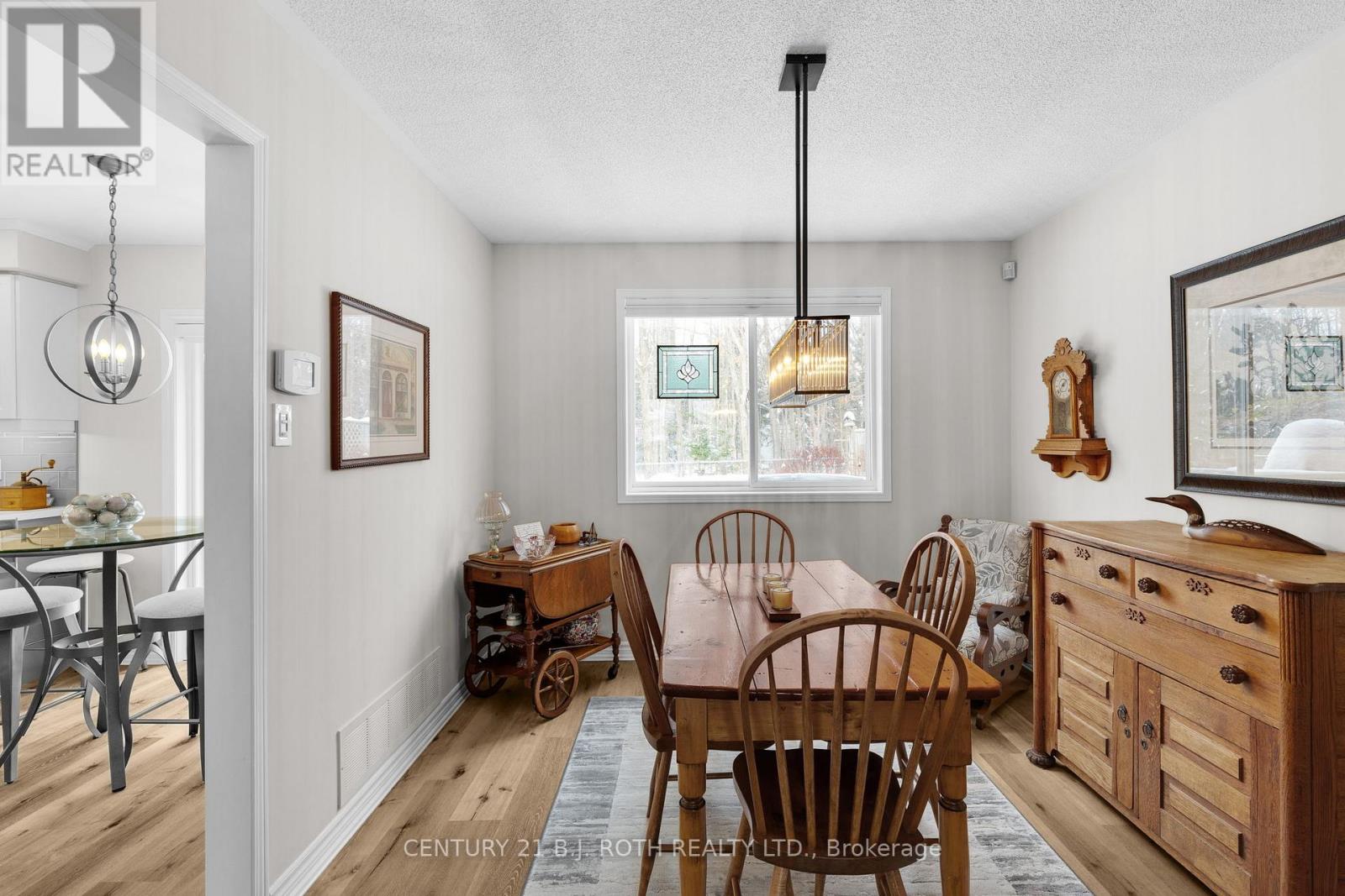 53 Benson Drive, Barrie (Sandy Hollow), Ontario L4N 7Y1 - Photo 11 - S12616472