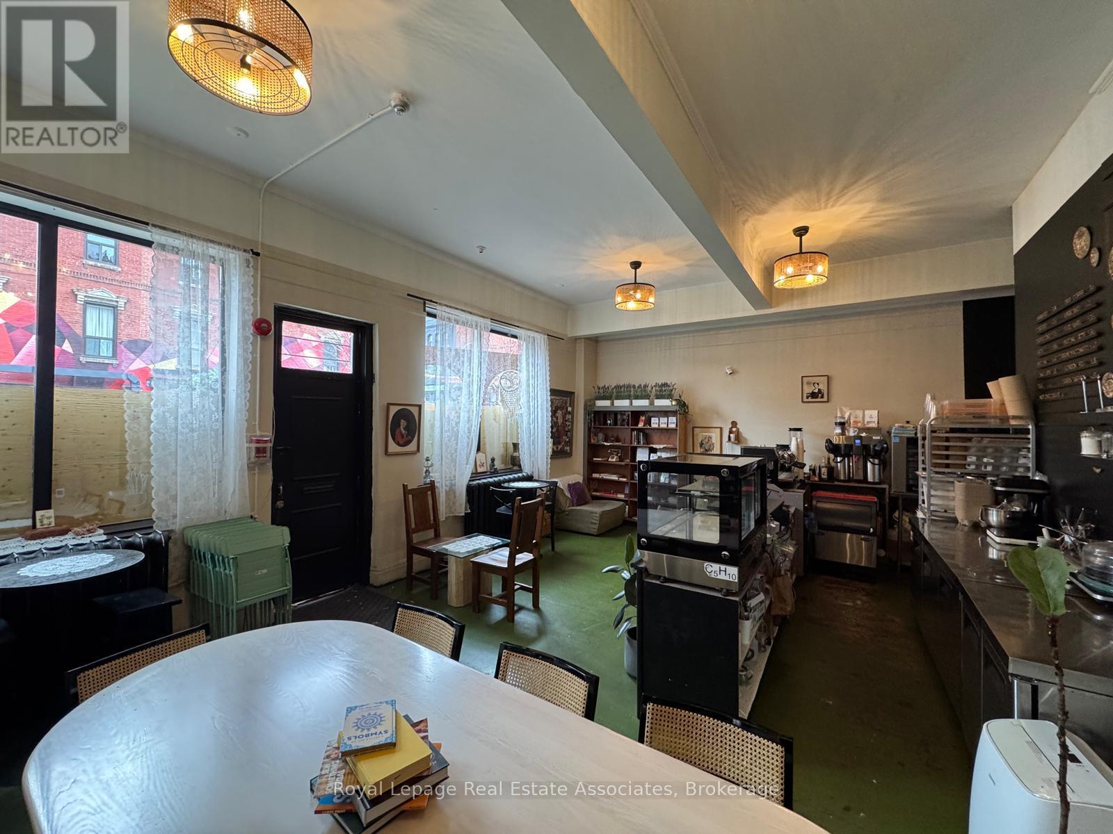 Ground Floor - 6 Denison Avenue, Toronto, Ontario  M5V 2B3 - Photo 3 - C12505654