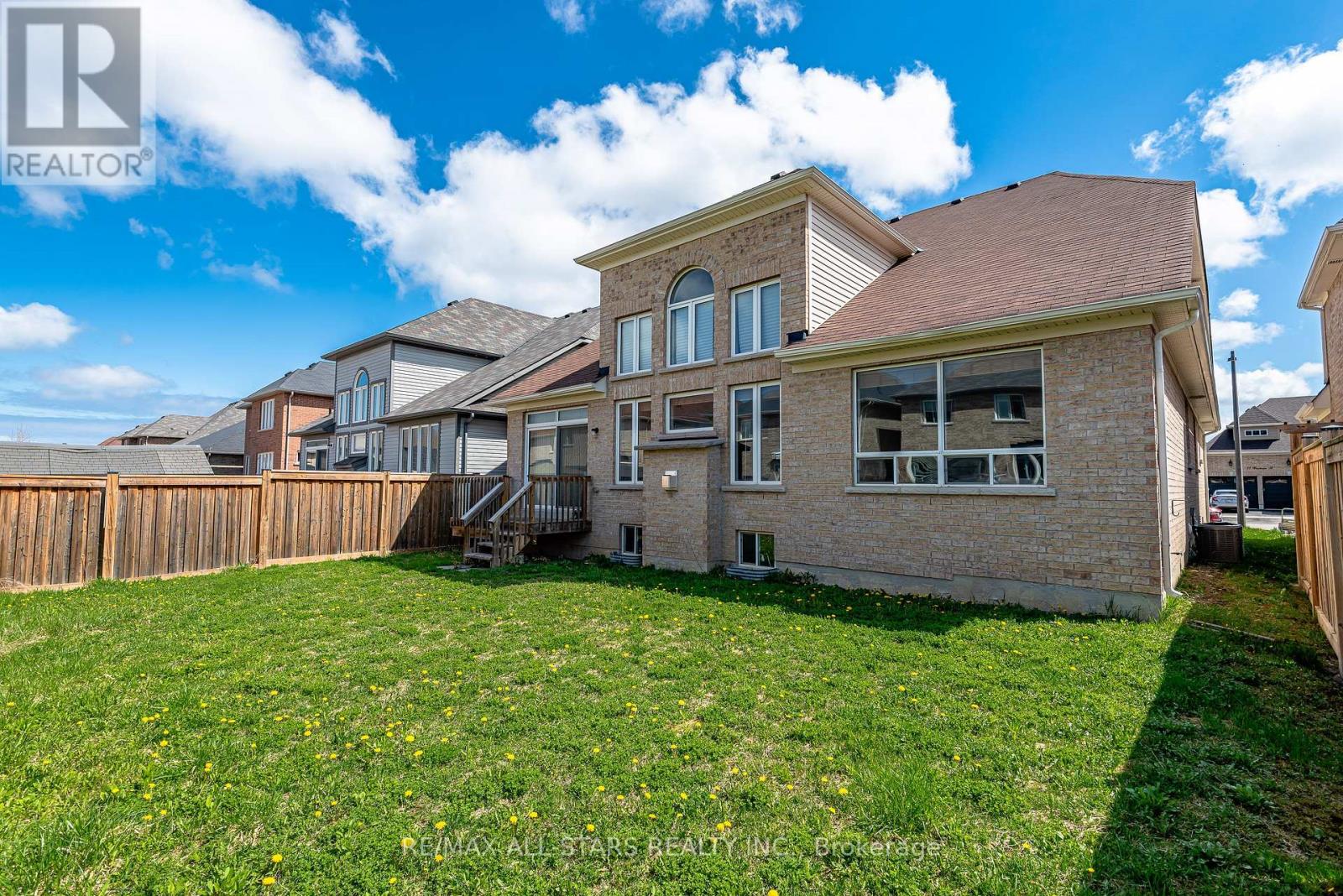 20 Beechener Street, Georgina, Ontario  L0E 1R0 - Photo 38 - N12615046