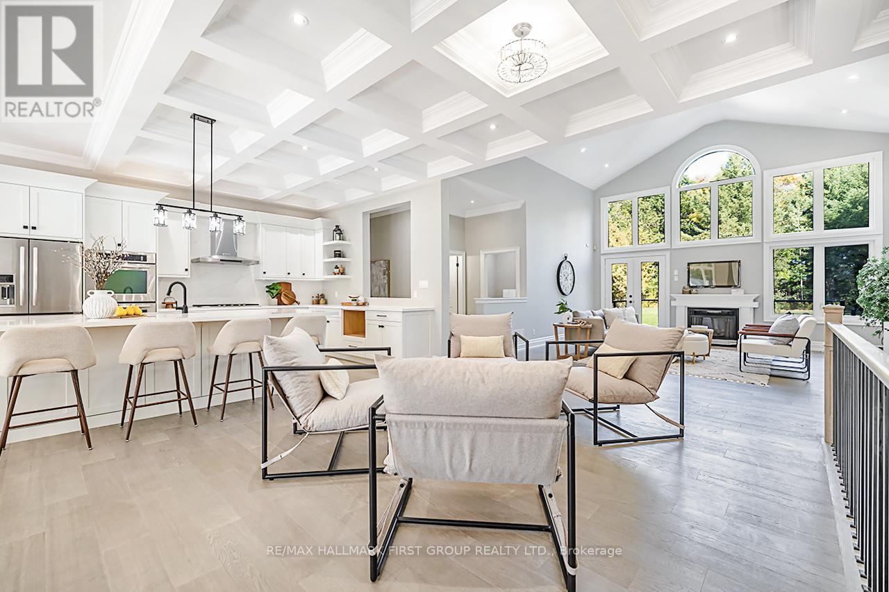 15 Shepherd Road, Whitby, Ontario  L1M 1G8 - Photo 2 - E12616700