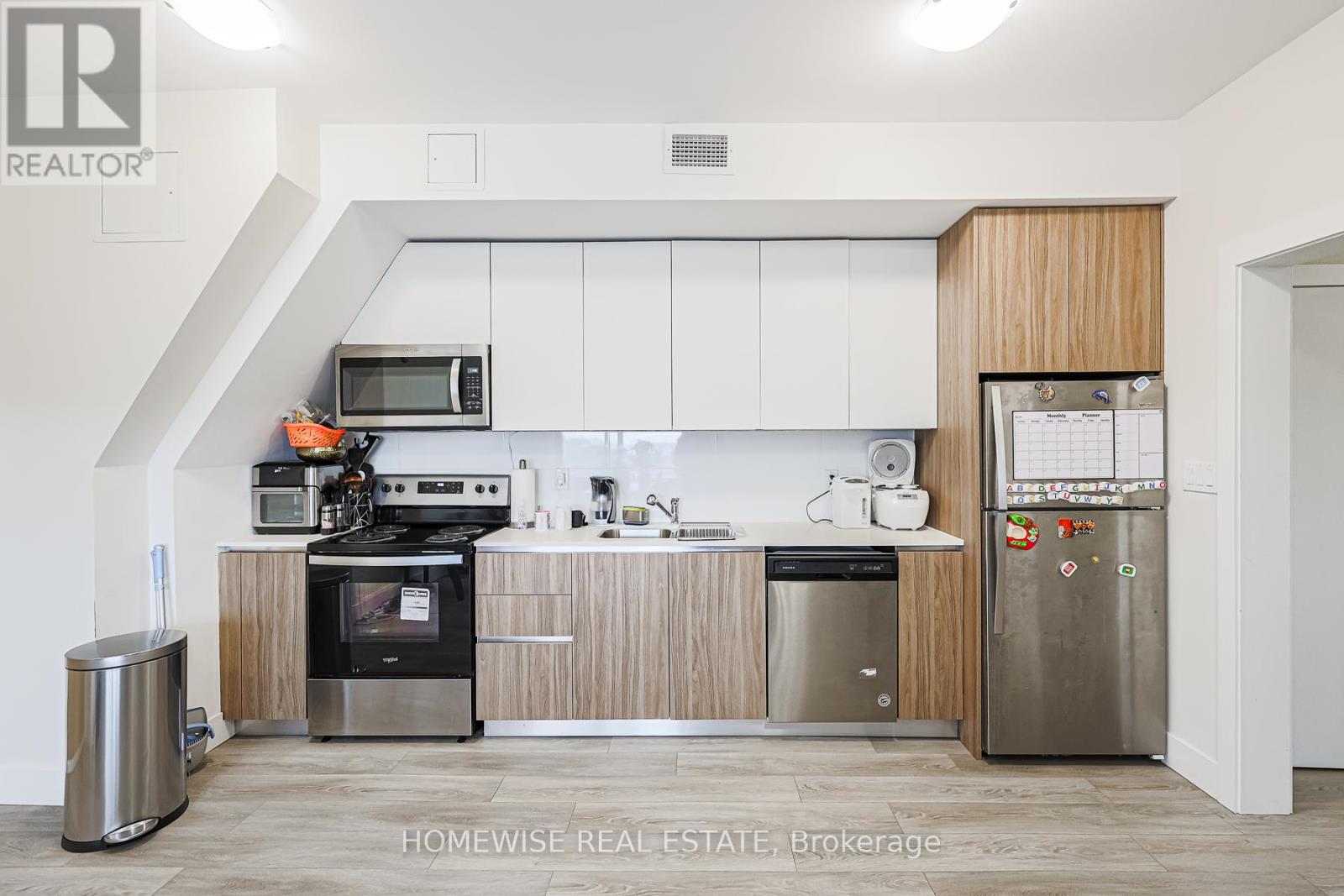 R02 - 293 VIEWMOUNT AVENUE, Toronto, Ontario