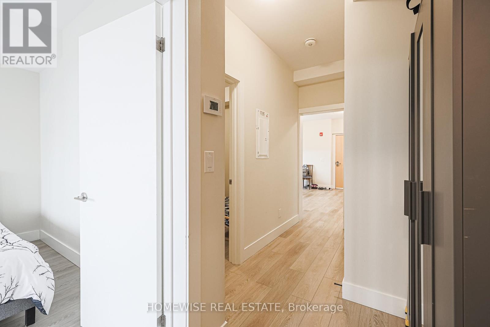 R02 - 293 Viewmount Avenue, Toronto, Ontario  M6B 3H8 - Photo 13 - W12616474