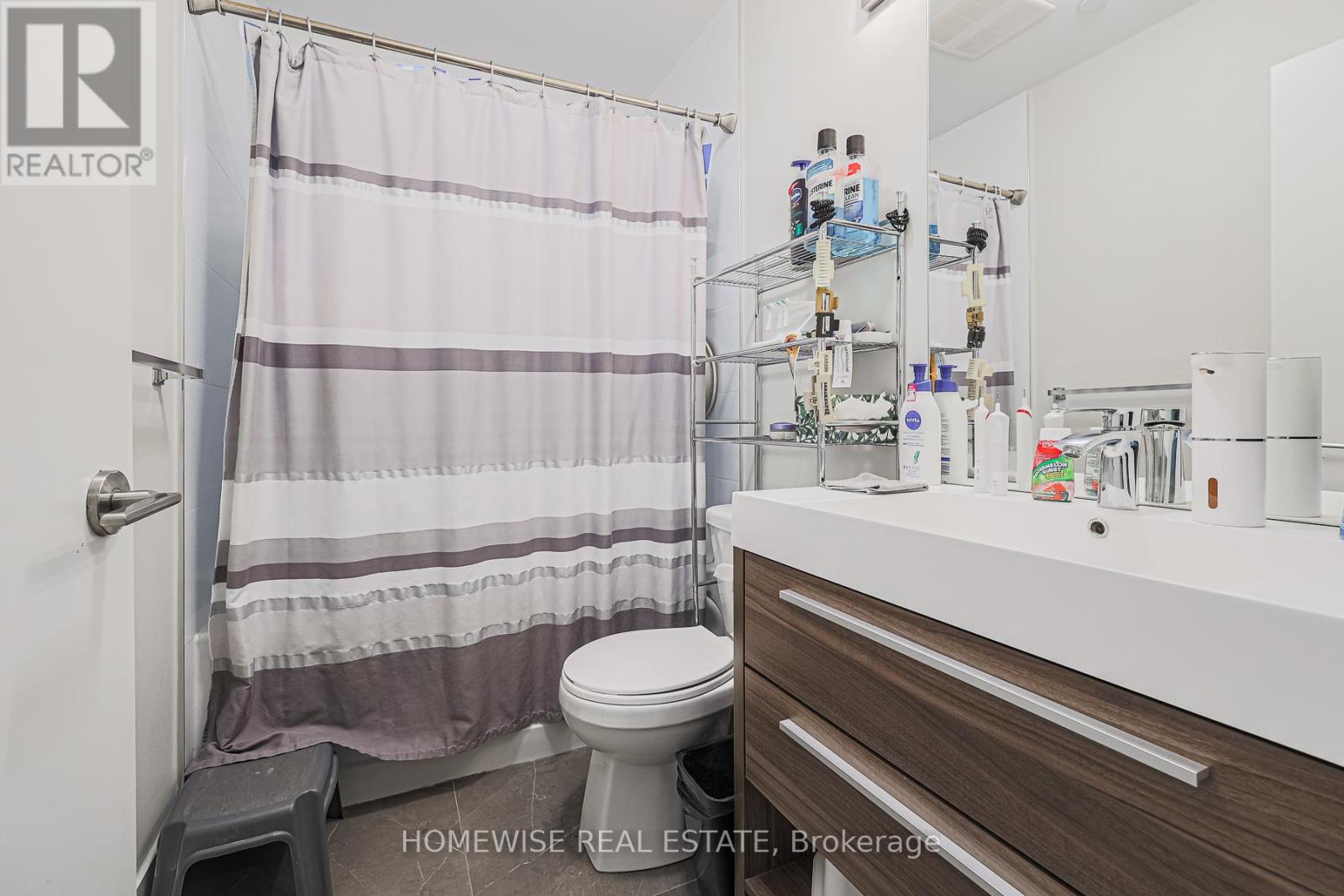 R02 - 293 Viewmount Avenue, Toronto, Ontario  M6B 3H8 - Photo 14 - W12616474