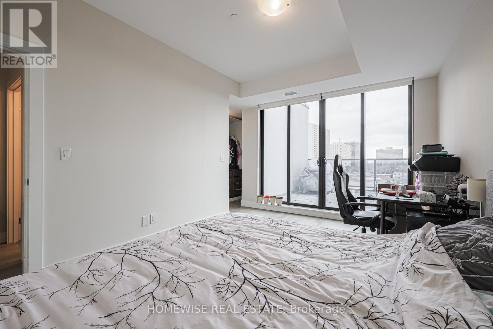 R02 - 293 Viewmount Avenue, Toronto, Ontario  M6B 3H8 - Photo 16 - W12616474