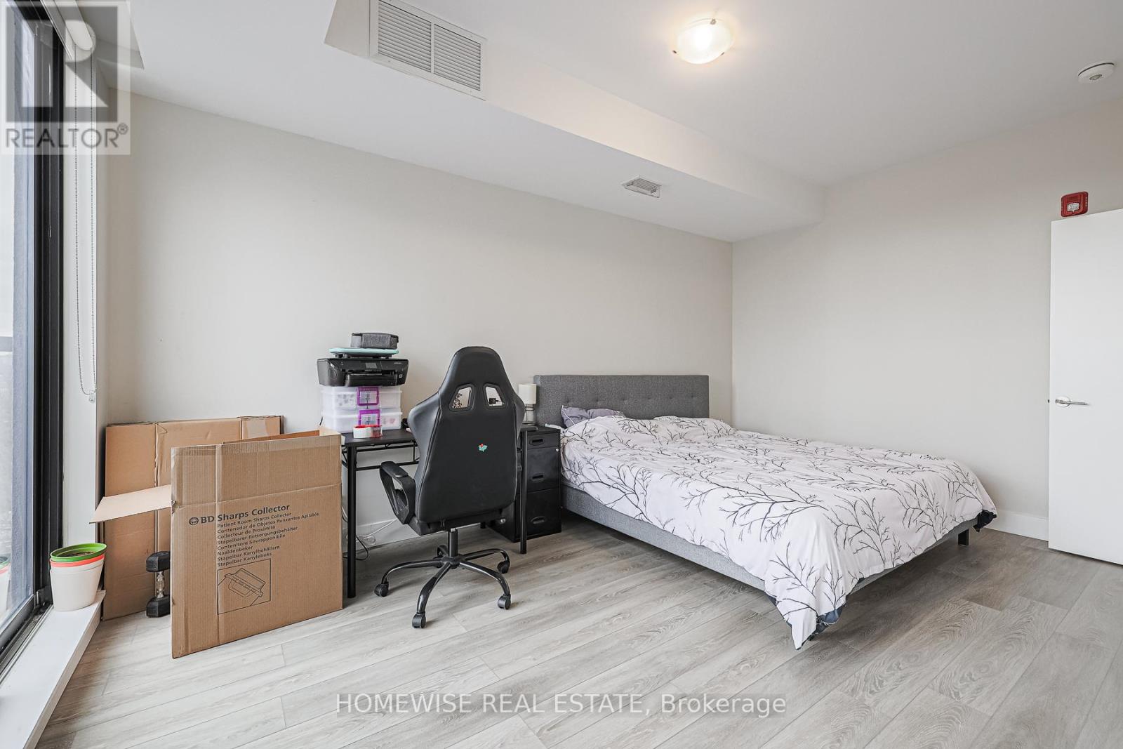R02 - 293 Viewmount Avenue, Toronto, Ontario  M6B 3H8 - Photo 18 - W12616474