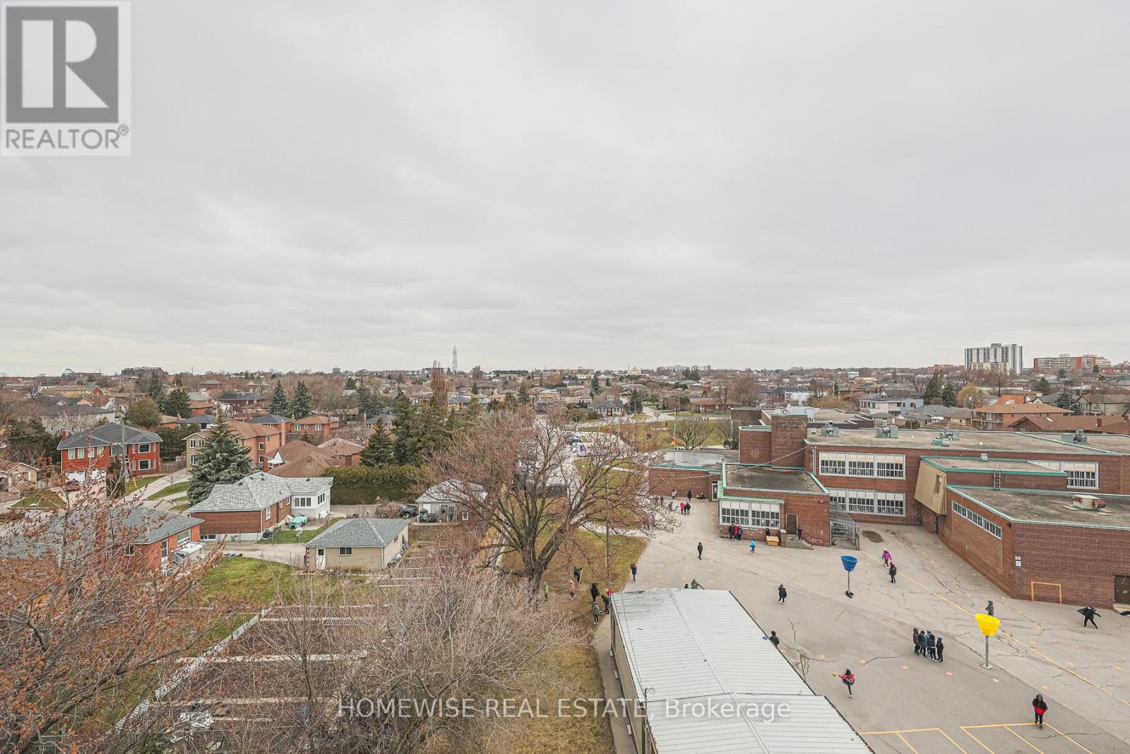 R02 - 293 Viewmount Avenue, Toronto, Ontario  M6B 3H8 - Photo 22 - W12616474