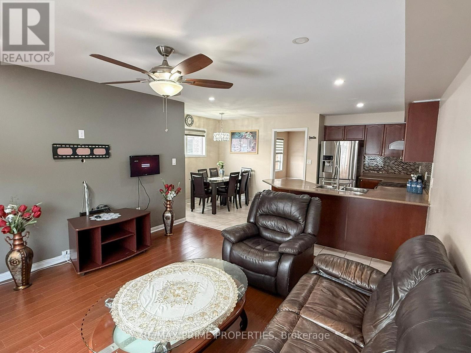 20 Murphy Road, Brampton, Ontario  L6S 6L2 - Photo 19 - W12616504