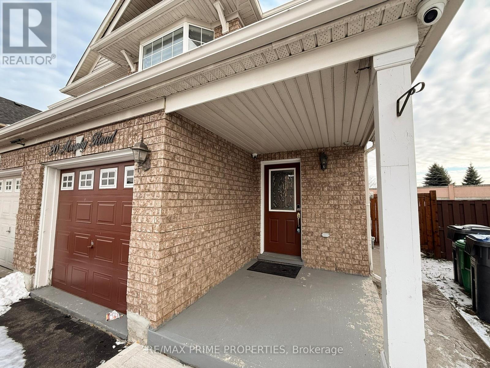 20 Murphy Road, Brampton, Ontario  L6S 6L2 - Photo 3 - W12616504