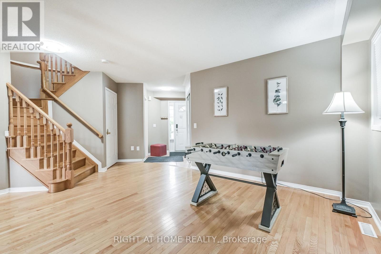 51 Crestridge Drive, Caledon, Ontario  L7E 2T9 - Photo 5 - W12616506