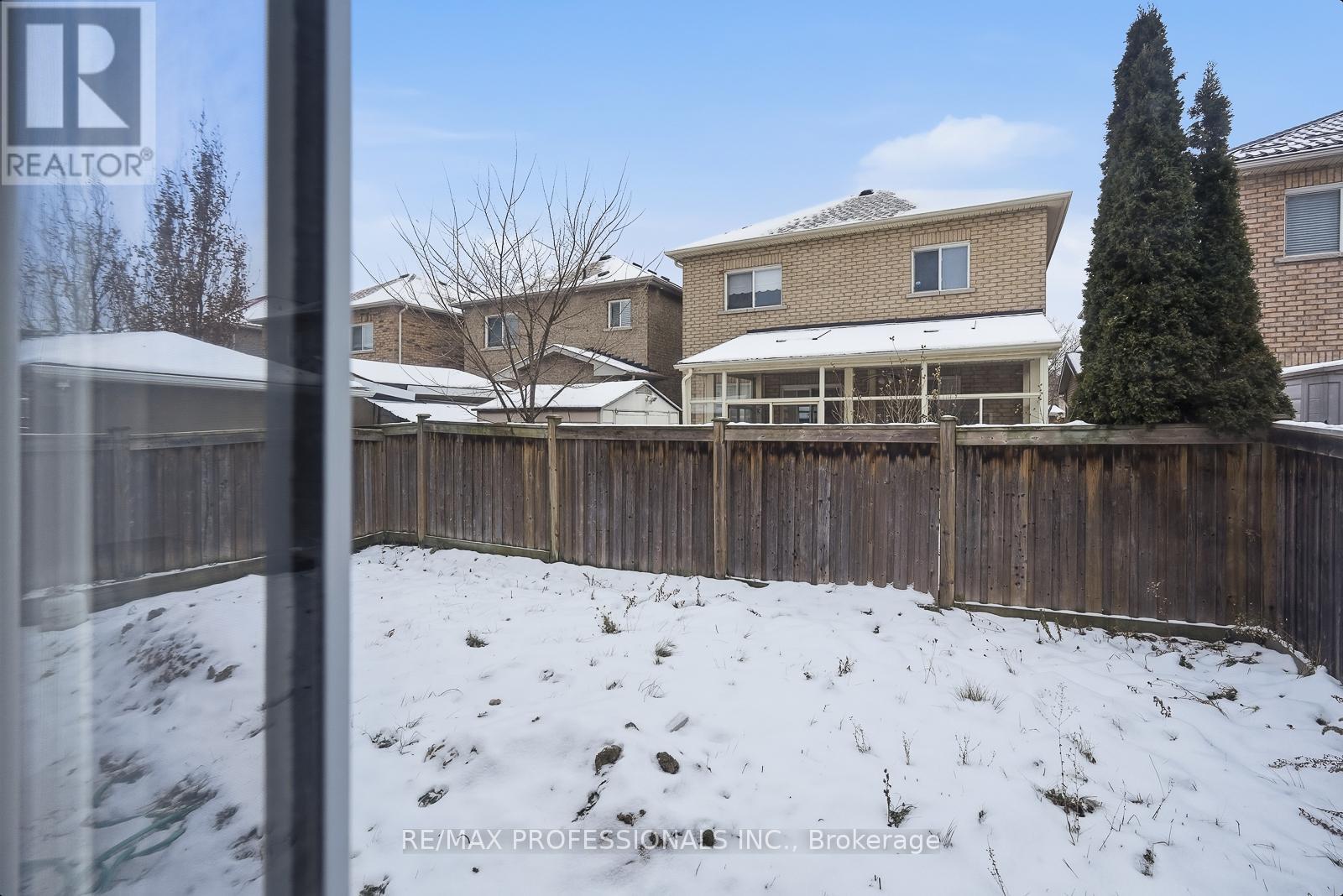 370 Queen Mary Drive, Brampton, Ontario  L7A 3T1 - Photo 29 - W12616524