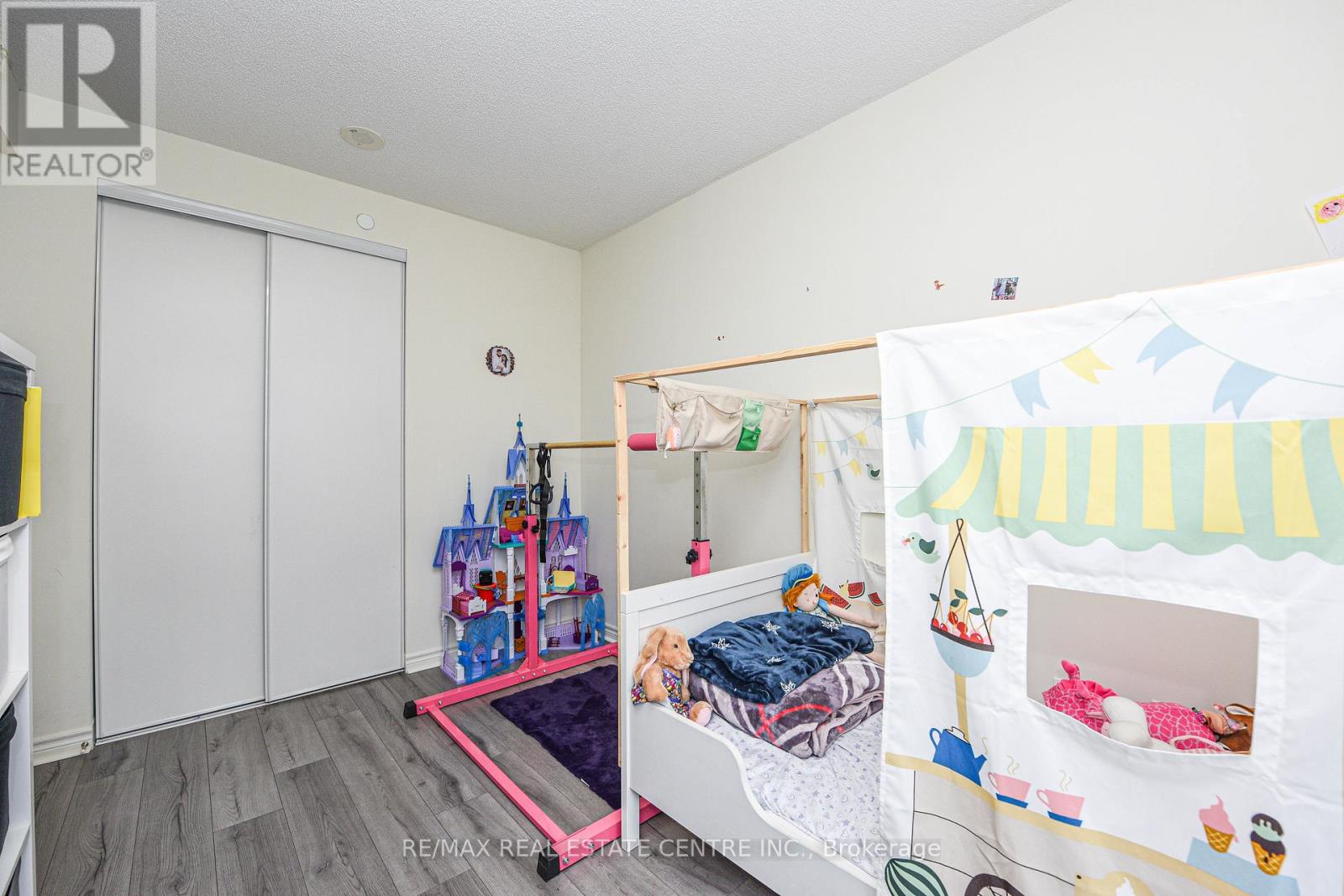 507 - 349 Rathburn Road, Mississauga, Ontario  L5B 0G9 - Photo 21 - W12616544