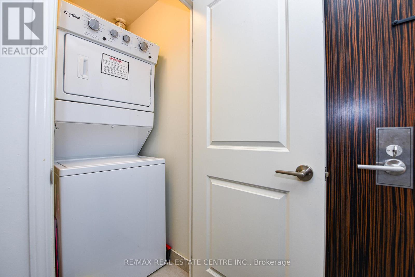 507 - 349 Rathburn Road, Mississauga, Ontario  L5B 0G9 - Photo 30 - W12616544