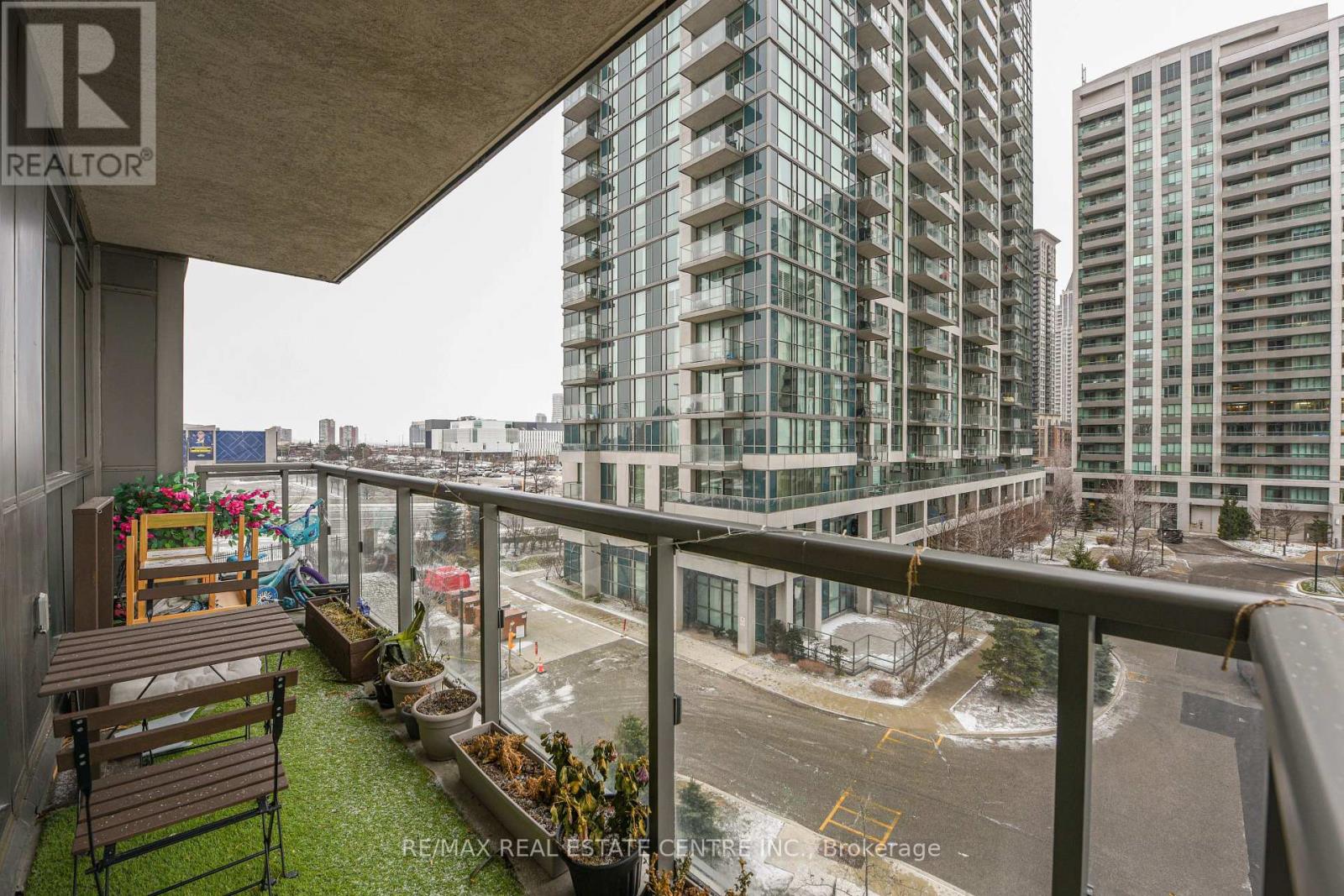 507 - 349 Rathburn Road, Mississauga, Ontario  L5B 0G9 - Photo 31 - W12616544