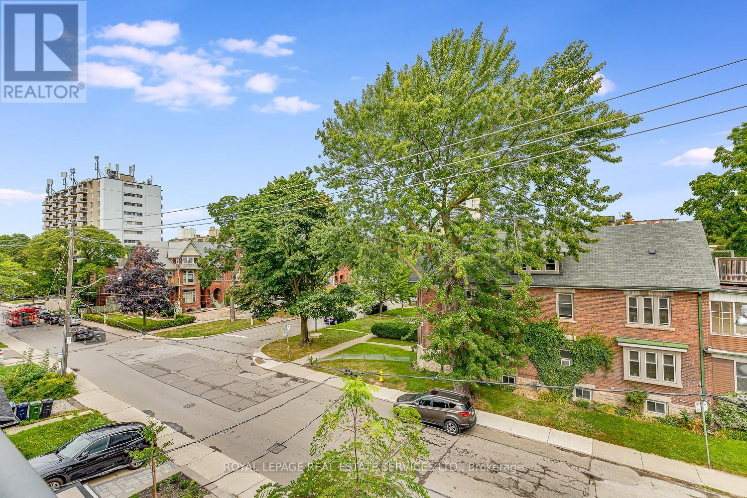 3 - 19 Springhurst Avenue, Toronto, Ontario  M6K 1B1 - Photo 11 - W12616584