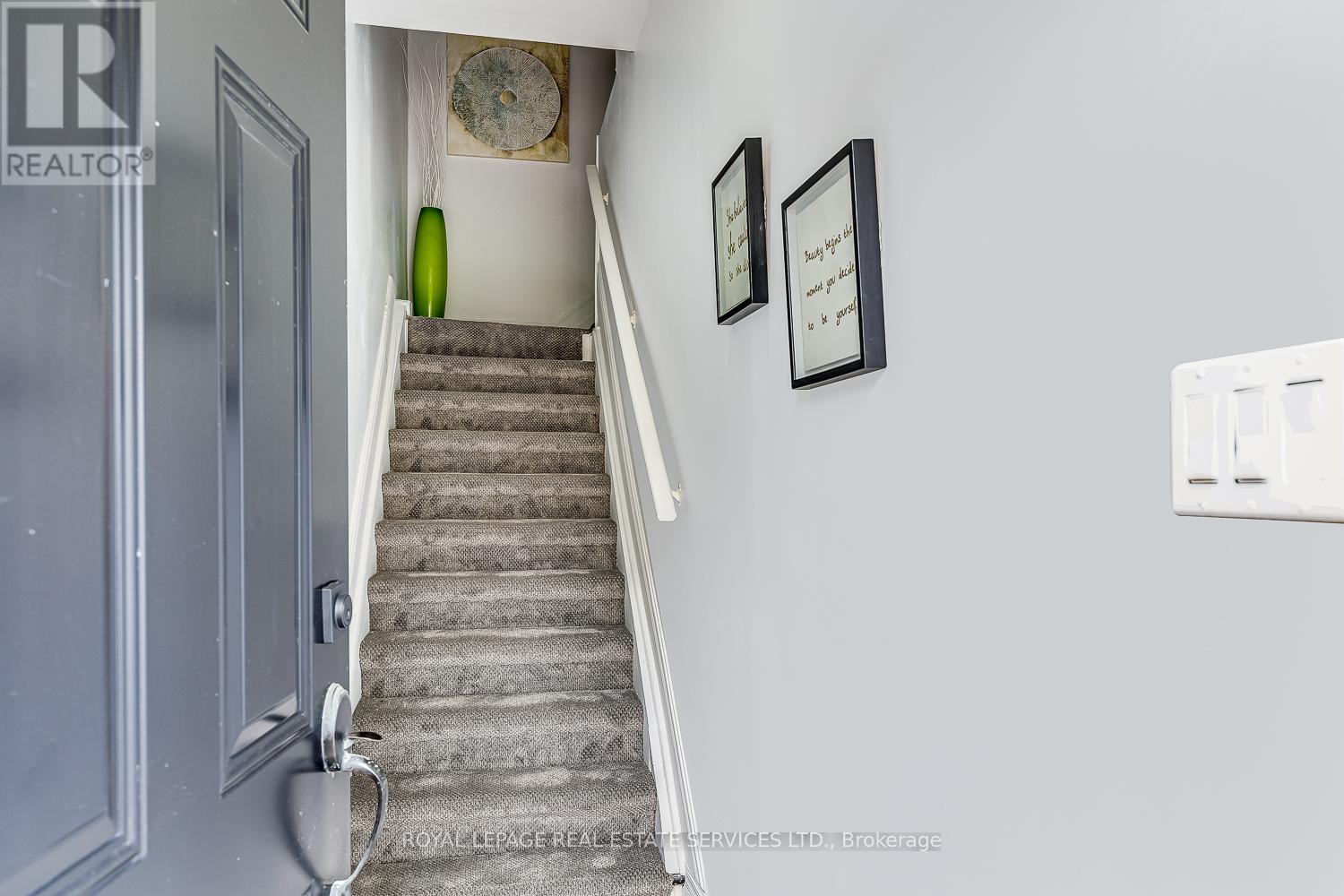 3 - 19 Springhurst Avenue, Toronto, Ontario  M6K 1B1 - Photo 4 - W12616584