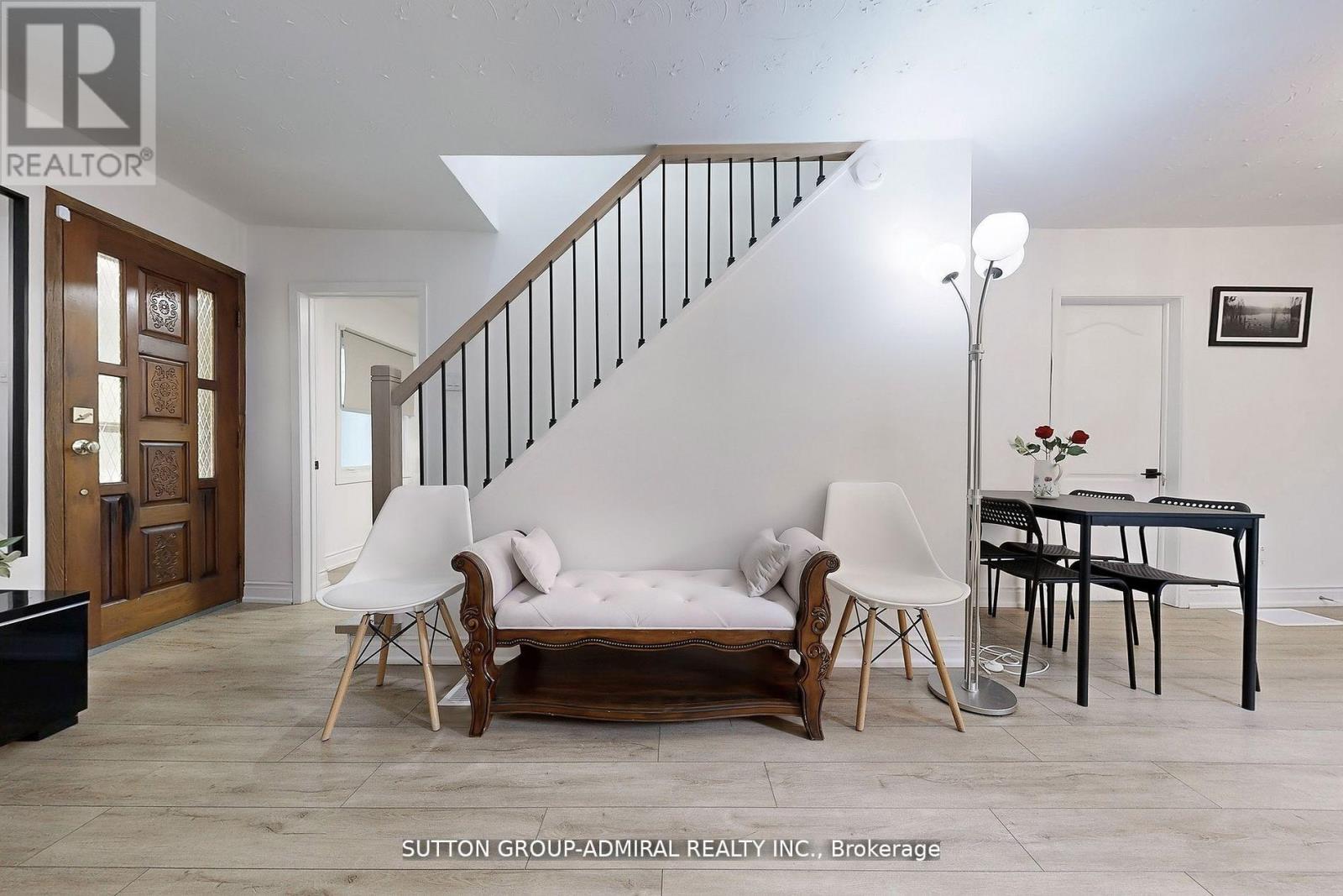 14 Spears Street, Toronto, Ontario  M6N 3X7 - Photo 19 - W12616586