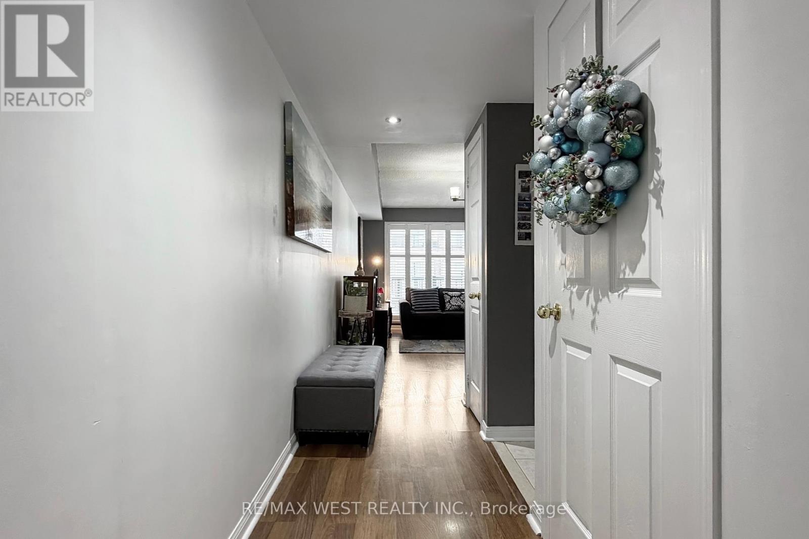 2046 - 3043 Finch Avenue W, Toronto, Ontario  M9M 0A4 - Photo 24 - W12616594