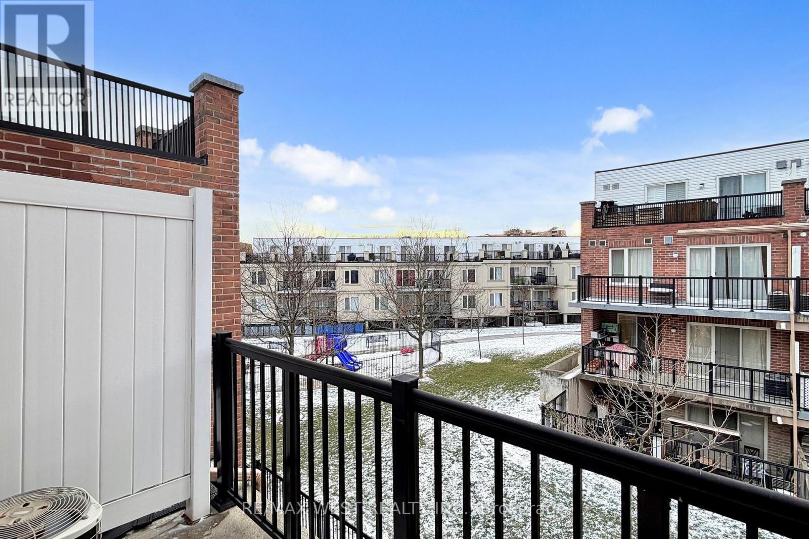 2046 - 3043 Finch Avenue W, Toronto, Ontario  M9M 0A4 - Photo 27 - W12616594