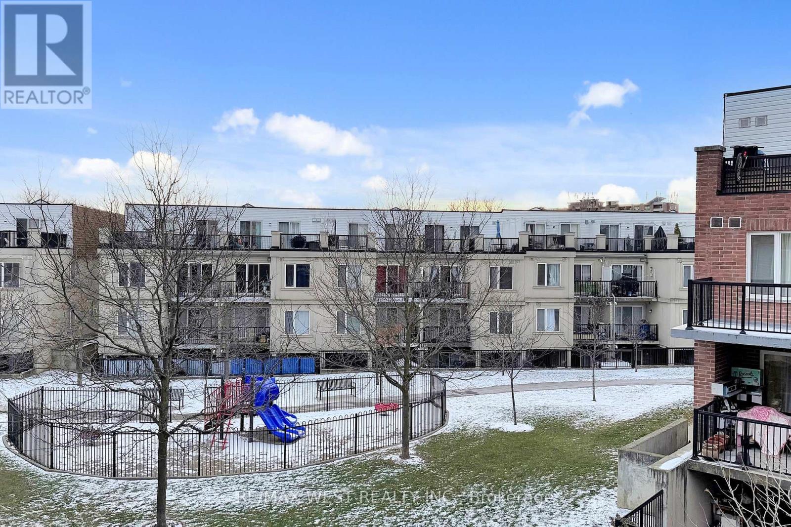 2046 - 3043 Finch Avenue W, Toronto, Ontario  M9M 0A4 - Photo 30 - W12616594