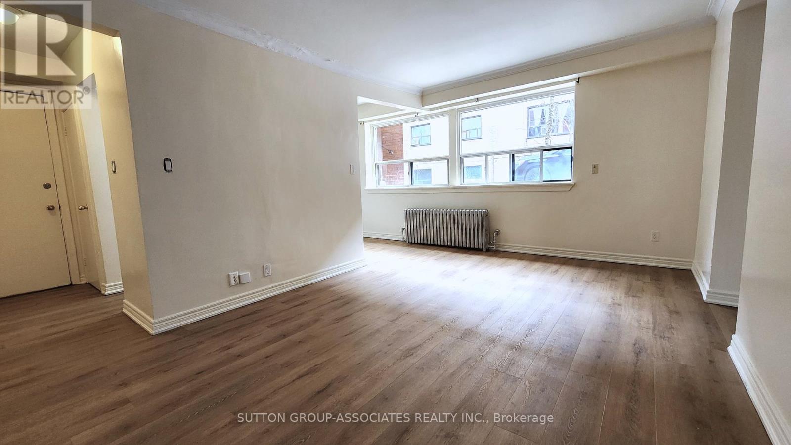 103 - 3 Greenbrook Drive, Toronto, Ontario  M6M 2J8 - Photo 9 - W12616632