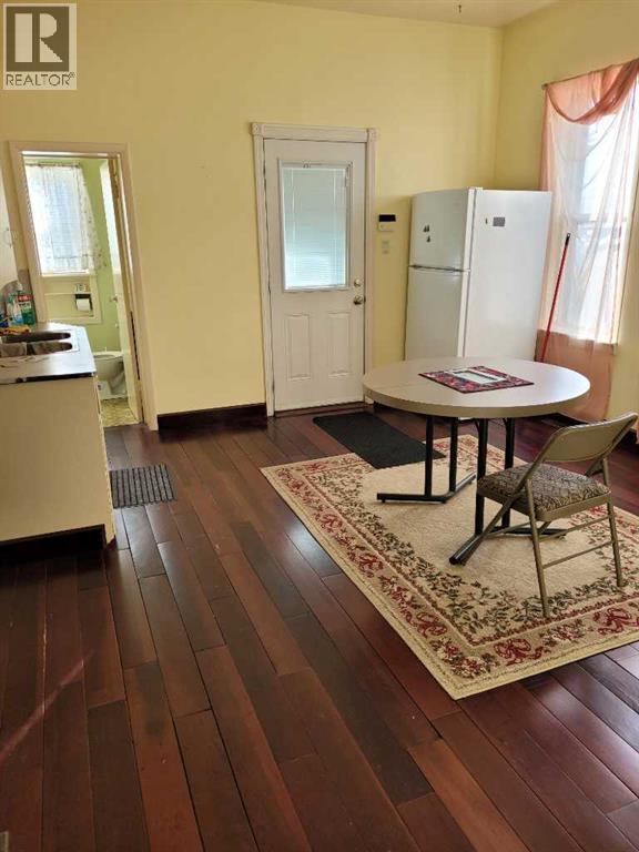 A, 819a 5 Street Se, Medicine Hat, Alberta  T1A 0N9 - Photo 5 - A2273762