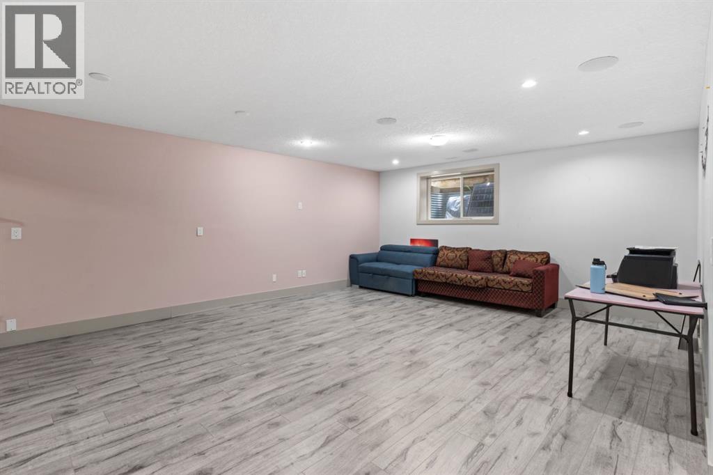 269 Kinniburgh Boulevard, Chestermere, Alberta  T1X 0R7 - Photo 32 - A2264939