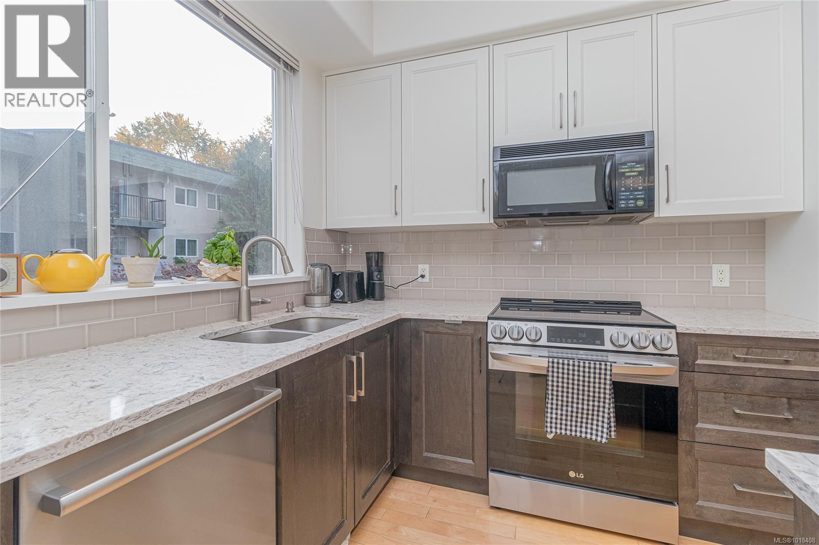 36 60 Dallas Rd, Victoria, British Columbia  V8V 1A2 - Photo 27 - 1018408