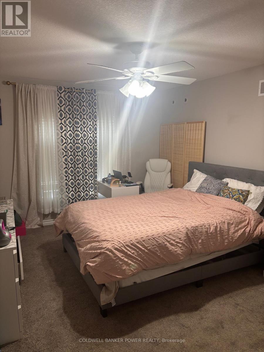 11 Ashberry Place, St. Thomas, Ontario  N5R 0H7 - Photo 5 - X12616660